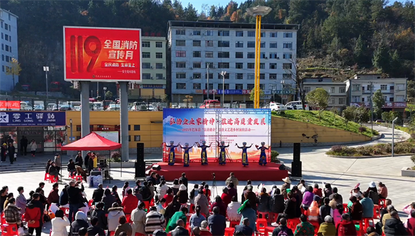 湖北巴東:法治文藝潤鄉土 惠企服務暖基層