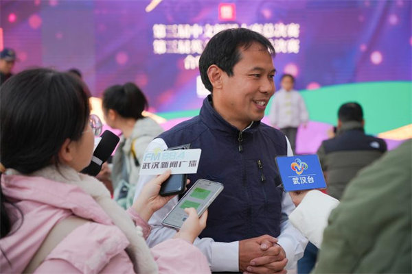 文化鑄魂龍馬揚帆 格魯伯十八載“以文興校”繪就育人新篇