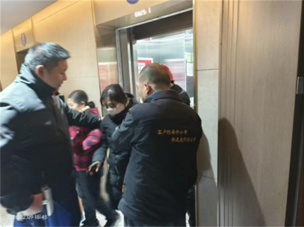 武漢市江漢區多部門聯合開展大規模停電電梯困人應急救援實戰演練