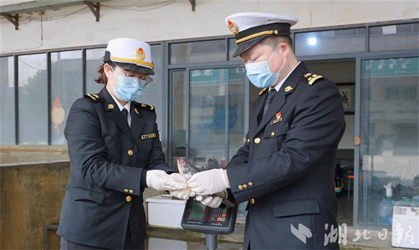 24小時鮮達越南!湖北活蟹黃鱔“遊”向全球 前兩個月出口量暴增3.1倍