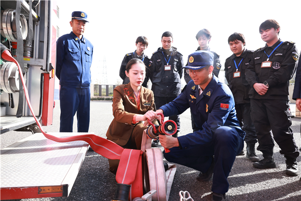 武漢鐵路提前兩月實訓 築牢春運平安防線