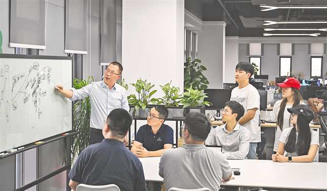 重慶數學“國家隊”巧解現實難題 null