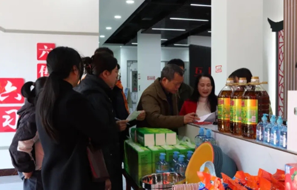 從“旁觀”到“共治” 貴州獨山“隨手拍”讓文明城市建設人人參與