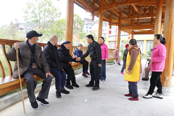 貴州天柱:“公辦民營”養老模式 托起幸福“夕陽紅” null