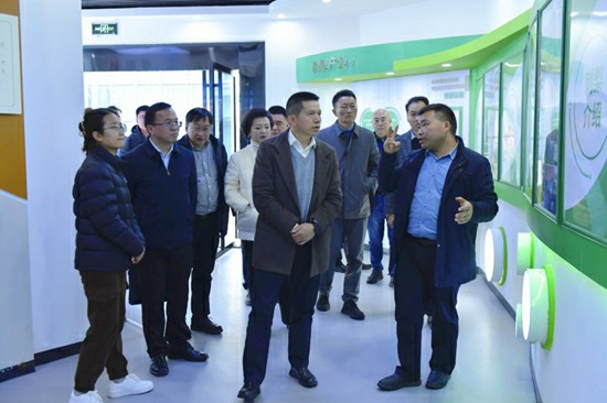 貴州大學與六盤水市人民政府舉行校地戰略合作簽約儀式