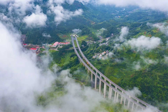 貴州盤州書寫“十四五”高品質答卷 勇當縣域高品質發展排頭兵