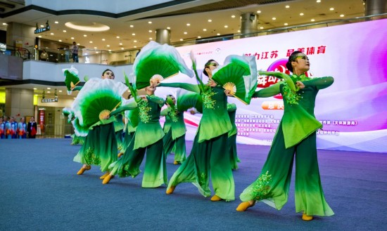 無錫旺莊街道組隊參加2025年全省廣場舞大賽斬獲兩項冠軍