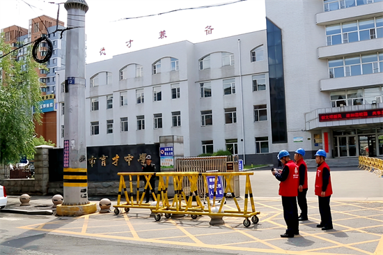 國網遼寧電力:保電先鋒守光明 學子妙筆著華章_fororder_圖片2