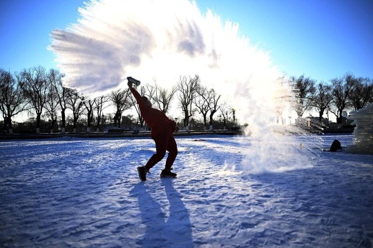 瀋陽：“潑水成冰”，-28℃的快樂