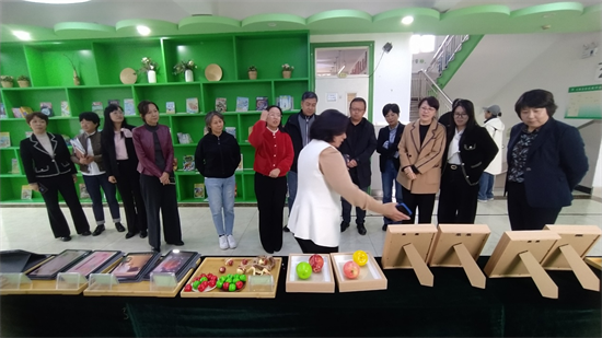 瀋陽市大東區教育局深入大東路第三小學開展教學視導工作_fororder_教育大東三小3