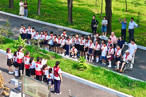 瀋陽市紅十字青少年探秘地震監測一線 沉浸式築牢安全防線_fororder_宋世輝9