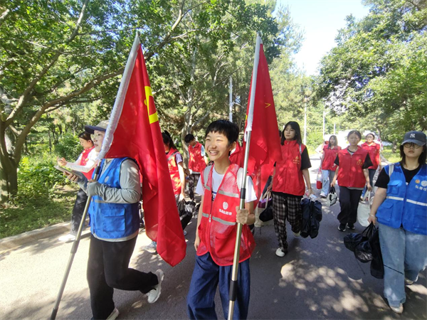 瀋陽開展共青團中央“夥伴計劃”示範項目——“建黨光輝耀七一，紅領巾綠藝繪家園” 志願服務活動_fororder_圖片2