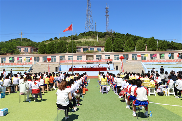 瀋陽“小小慈善家”暖心助學 情係阜新蒙古族自治縣國華小學_fororder_宋世輝7