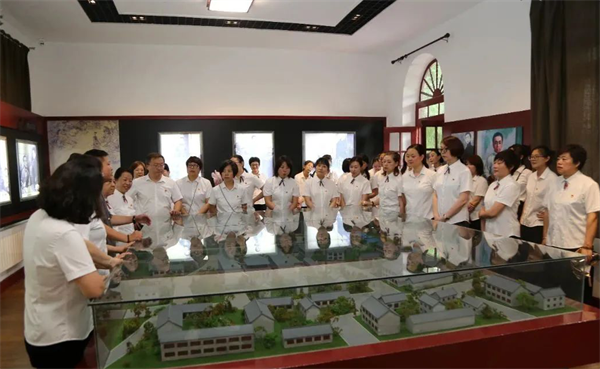 瀋陽杏壇小學黨總支部組織開展參觀紅色基地活動_fororder_教育杏壇2