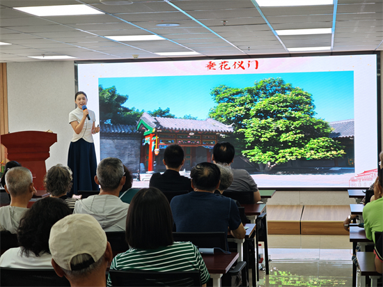 “講解員進基層”活動組織張學良舊居陳列館與瀋陽金融博物館聯合宣講進社區_fororder_供圖就是瀋陽市社科聯1