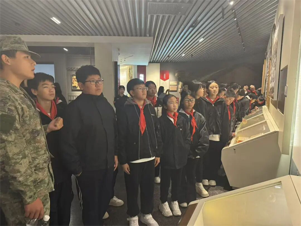 探秘海洋奇境，感悟雷鋒精神——瀋陽市博才中學七年級舉行研學活動_fororder_教育博才2