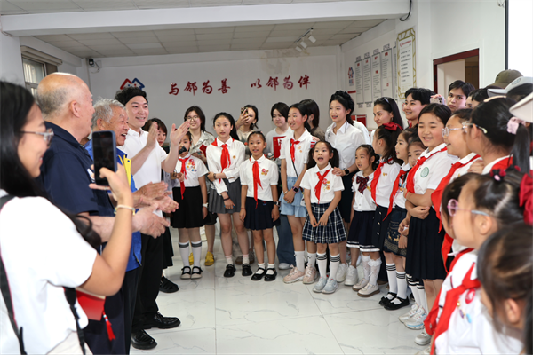 瀋陽：中哈學子共傳雷鋒精神 跨國交流搭建文化橋梁_fororder_中哈6