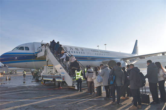 南航北方分公司冬春航季 瀋陽地區計劃執行37條航線_fororder_供圖：南航北方分公司