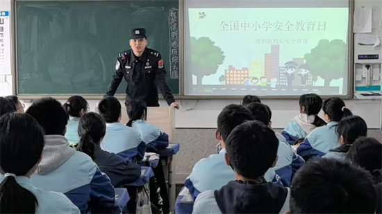丹東一經街邊境派出所：創新構建“三位一體”反詐體系 全力守護群眾財産安全_fororder_楊薇丹東派出所2