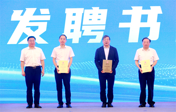 “院士錦州行”為鈉離子儲能産業發展把脈賦能_fororder_錦州院士2