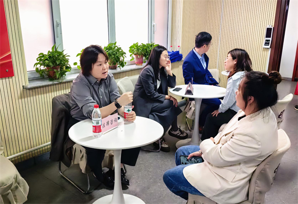 普法春風進社區 瀋陽市殘聯精準普法暖人心_fororder_黃非殘聯2