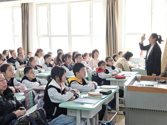 瀋陽市珠江五校開展數學聯合教研 推動集團化辦學新發展_fororder_教育珠五1