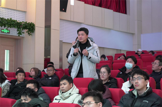 遼足“十連冠”功勳教練李應發為瀋陽沈北新區校園足球教練員進行專題培訓
