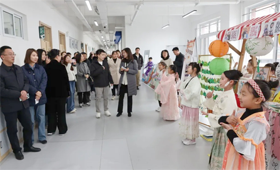 和平一校和平灣校區承辦“悅讀·閱出和平fun”和平區中小學閱讀成果展示現場會_fororder_和平一校3_看圖王.web