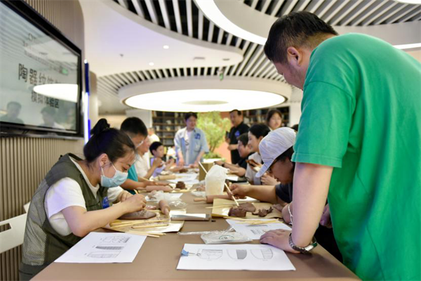 瀋陽市2025年文化和自然遺産日主題活動暨公眾考古活動季啟幕_fororder_實習生考古2