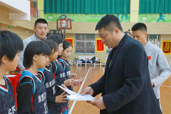 瀋陽雛鷹實驗小學承辦鐵西區小學籃球選拔賽並斬獲男女籃雙冠_fororder_教育雛鷹
