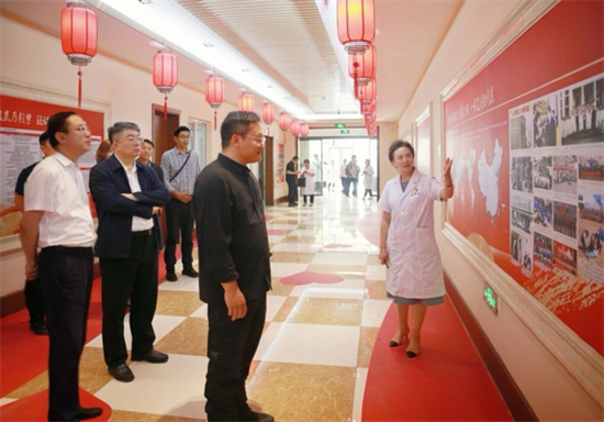華大集團到遼寧省人民醫院交流研討 攜手共譜醫療新篇_fororder_2
