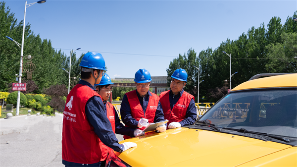 遼陽:精巡細護高考線路 築牢電力保障防線_fororder_微信圖片_20250604164625