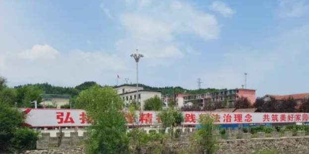 執筆蘸墨繪景觀 一路穿起“珍珠鏈”