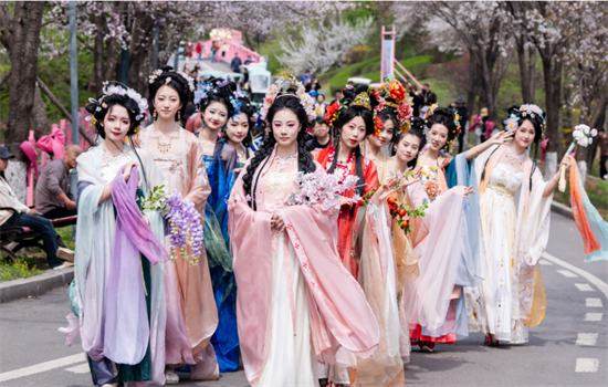 國潮雅韻與花海盛宴齊綻！瀋陽植物園五一邀您共赴花朝之約_fororder_圖片2
