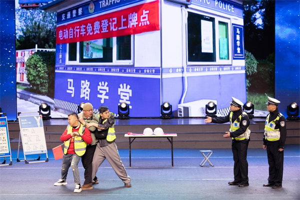 “文明交通 暢安遼寧”禮讓倡導行動在瀋陽拉開帷幕_fororder_常交通3