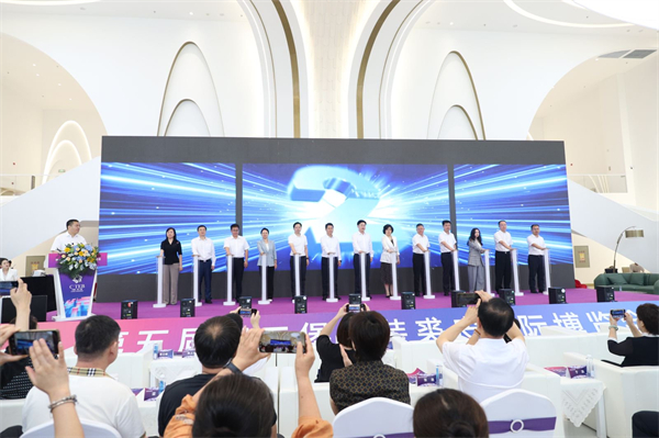 (等來源)第五屆佟二堡皮裝裘皮國際博覽會開幕_fororder_d4111e0bc4af3f96f910bfa53912d48