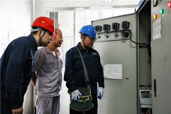 鄂州梁子湖螃蟹：從養殖基地“直飛”鮮達全國餐桌_fororder_03