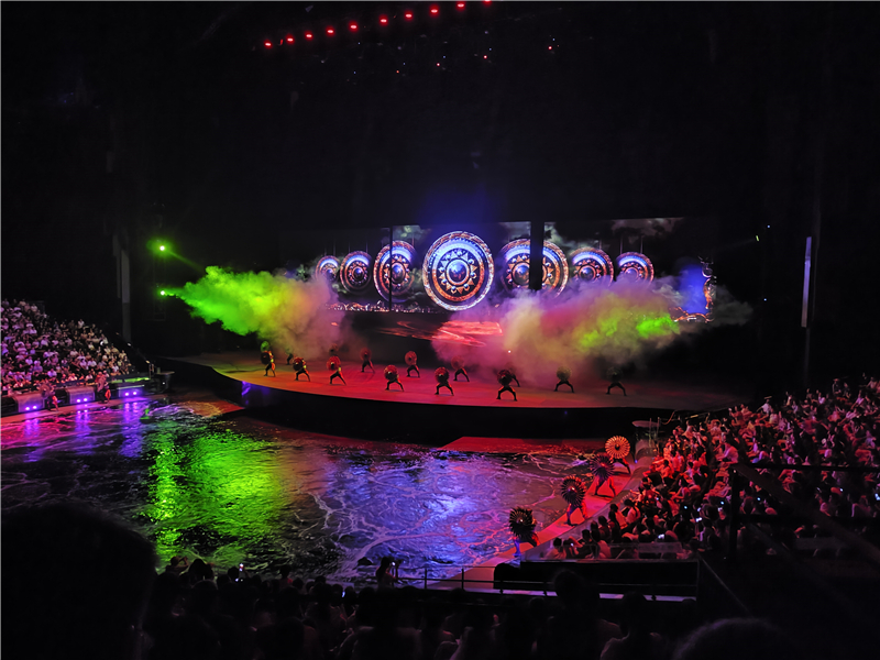 從“水秀”爆滿到夜賞長江,武漢憑“夜遊IP矩陣”躋身暑期全國熱門目的地_fororder_f2215ff33d87ed4b91ecbb22e2a9f559