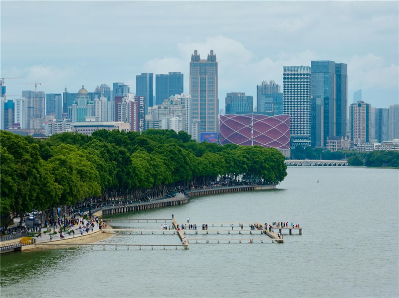 全國最長“翡翠項鍊” 外國人打“飛的”來看_fororder_57419a42d9db45afaaed93c4f8ba2dcd