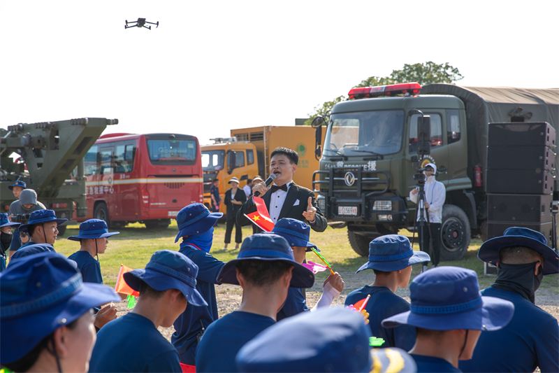 湖北省文聯荊楚“紅色文藝輕騎兵”走進抗洪搶險實戰練兵場(石首)_fororder_微信圖片_20250614160327