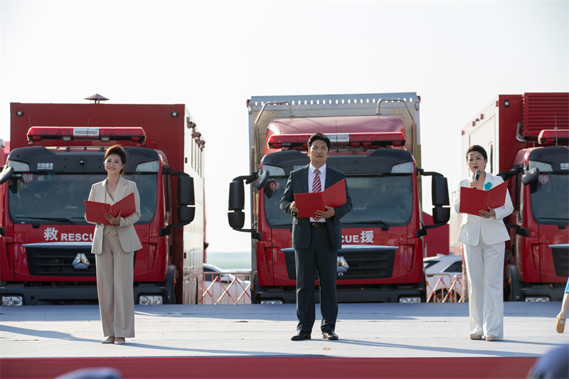 湖北省文聯荊楚“紅色文藝輕騎兵”走進抗洪搶險實戰練兵場(石首)_fororder_微信圖片_20250614160423