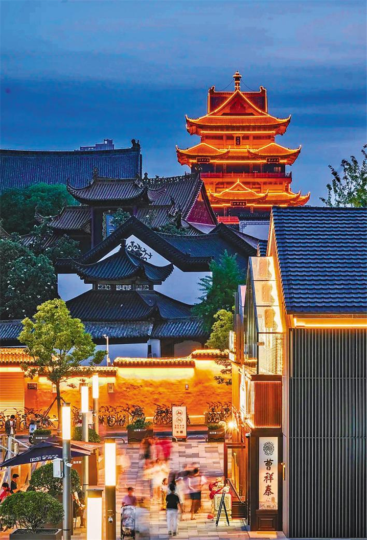 精緻文藝有腔調 “上鏡指數”噌噌漲  武漢新機位照見大城別樣氣質_fororder_微信圖片_20250519094218