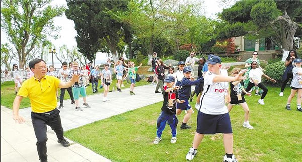 英國小學生愛上大武漢_fororder_微信圖片_20250408093712