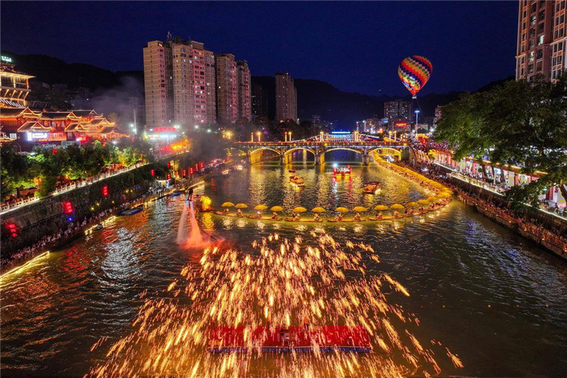 一份來自鄂西夜間文旅的“共富經”_fororder_5372e0baceaa48e5b6f9a56889e82bf2