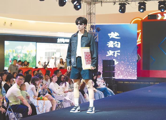 “潛江裁縫”搶灘全球高端戶外服市場