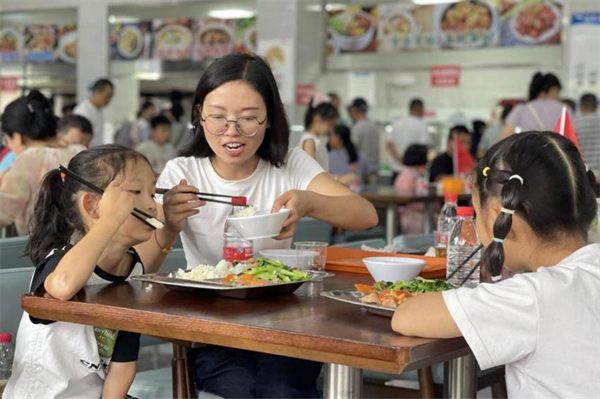 國慶中秋長假 赤壁政府食堂再次面向社會開放_fororder_圖片23