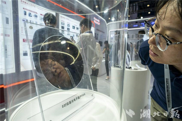 美國加州“隱形冠軍”簽手湖北20家頭部企業_fororder_9ed1f5a2-c51a-45ec-acae-1d0dda5539de-w800_wm