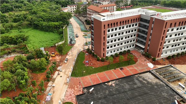 武漢江夏山坡高中復辦：一座校園重生 圓了八鄉十年夢_fororder_圖片36