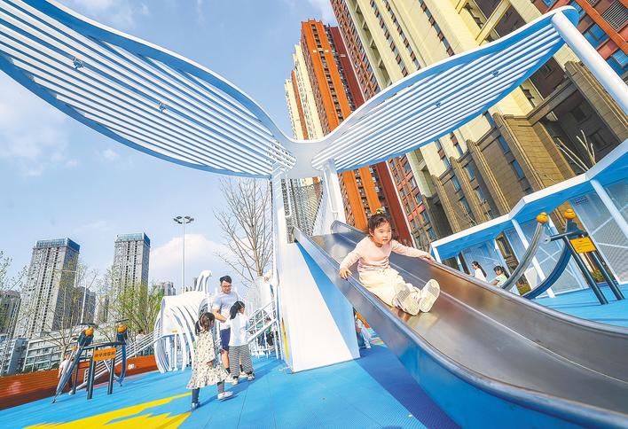 從百湖之市到千園之城——一座超大城市的美麗生活