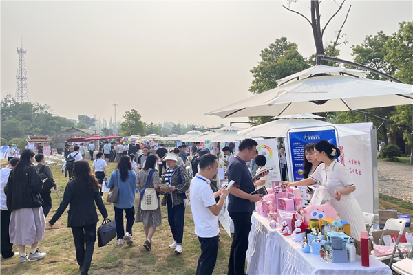 湖北旅遊景區産品對接活動在三國赤壁古戰場舉行_fororder_圖片2